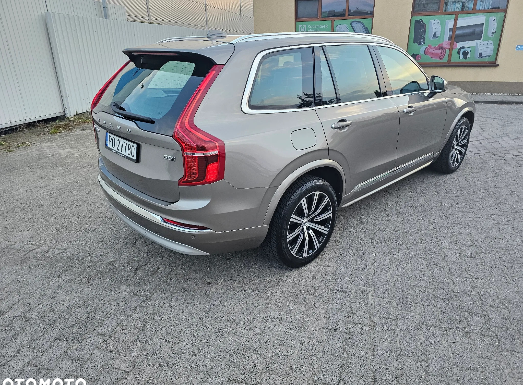 Volvo XC 90 cena 239960 przebieg: 48000, rok produkcji 2021 z Trzciel małe 379